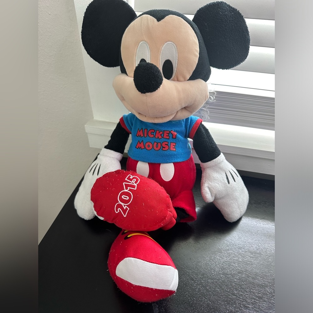 Large 2015 Mickey Mouse